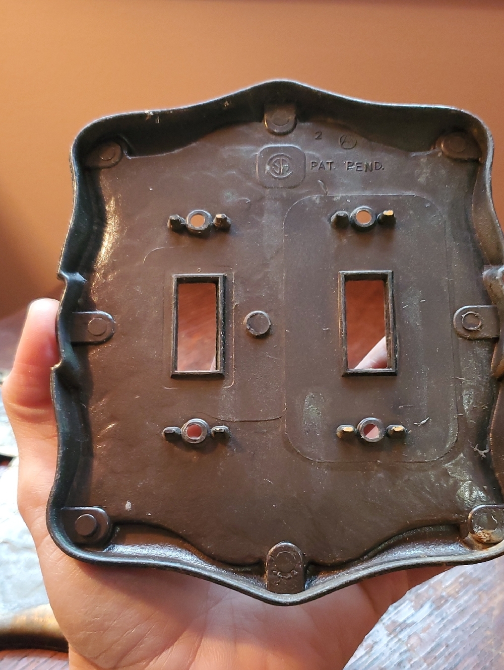 Vintage Carriage House Amerock Switch Plates - Picture 5 of 7